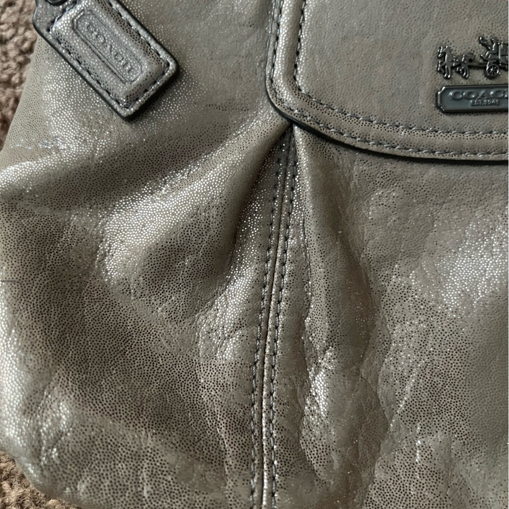 Coach- Handbag​​​​​​​​​ - Picture 3 of 4